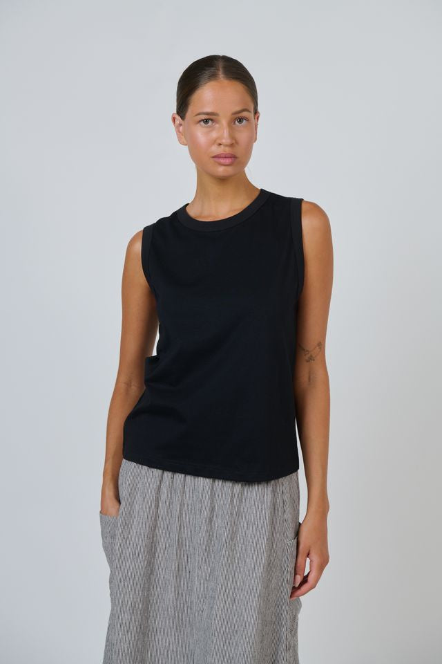 Cotton Sleevless Top Black - Naturals by O &amp; J