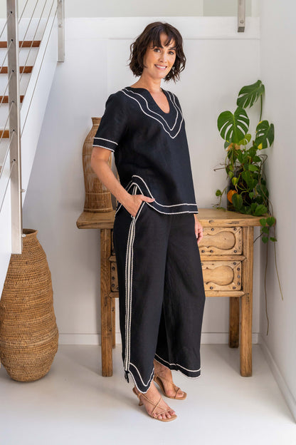 SS366 100% Linen Embroidery Trim Scoop Nk Top