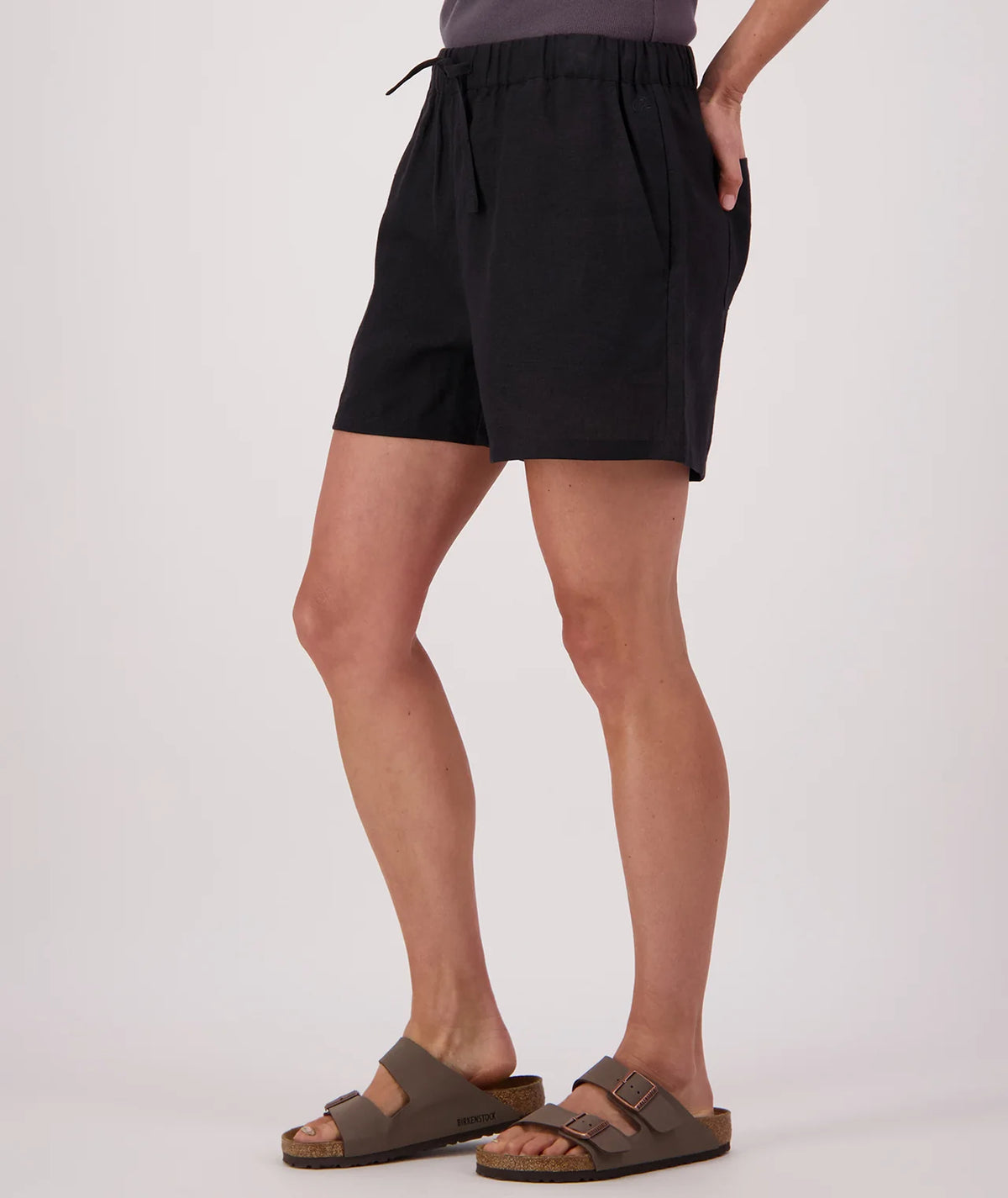 Ava Wmns Linen Short Black - Swanndri