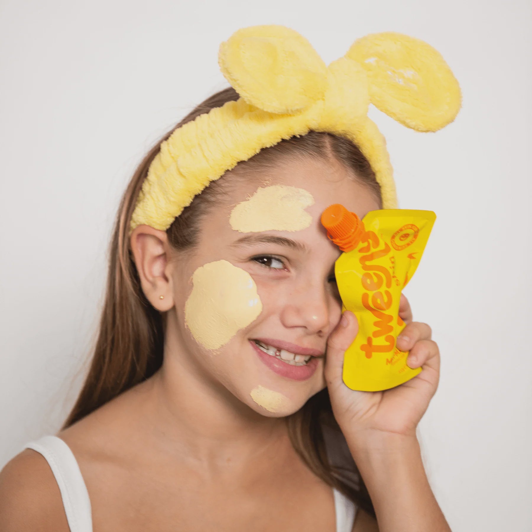 Multi-Masker Turmeric Clay Mask Tweeny Skin