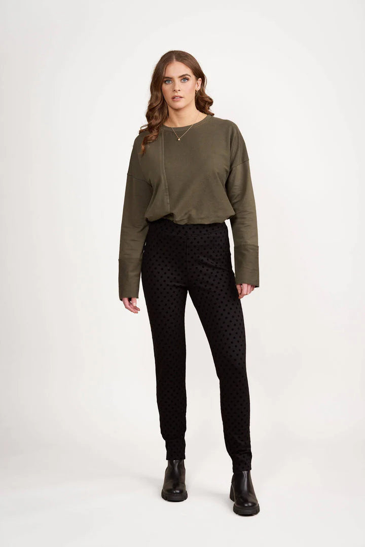 View Pant Black Vassalli