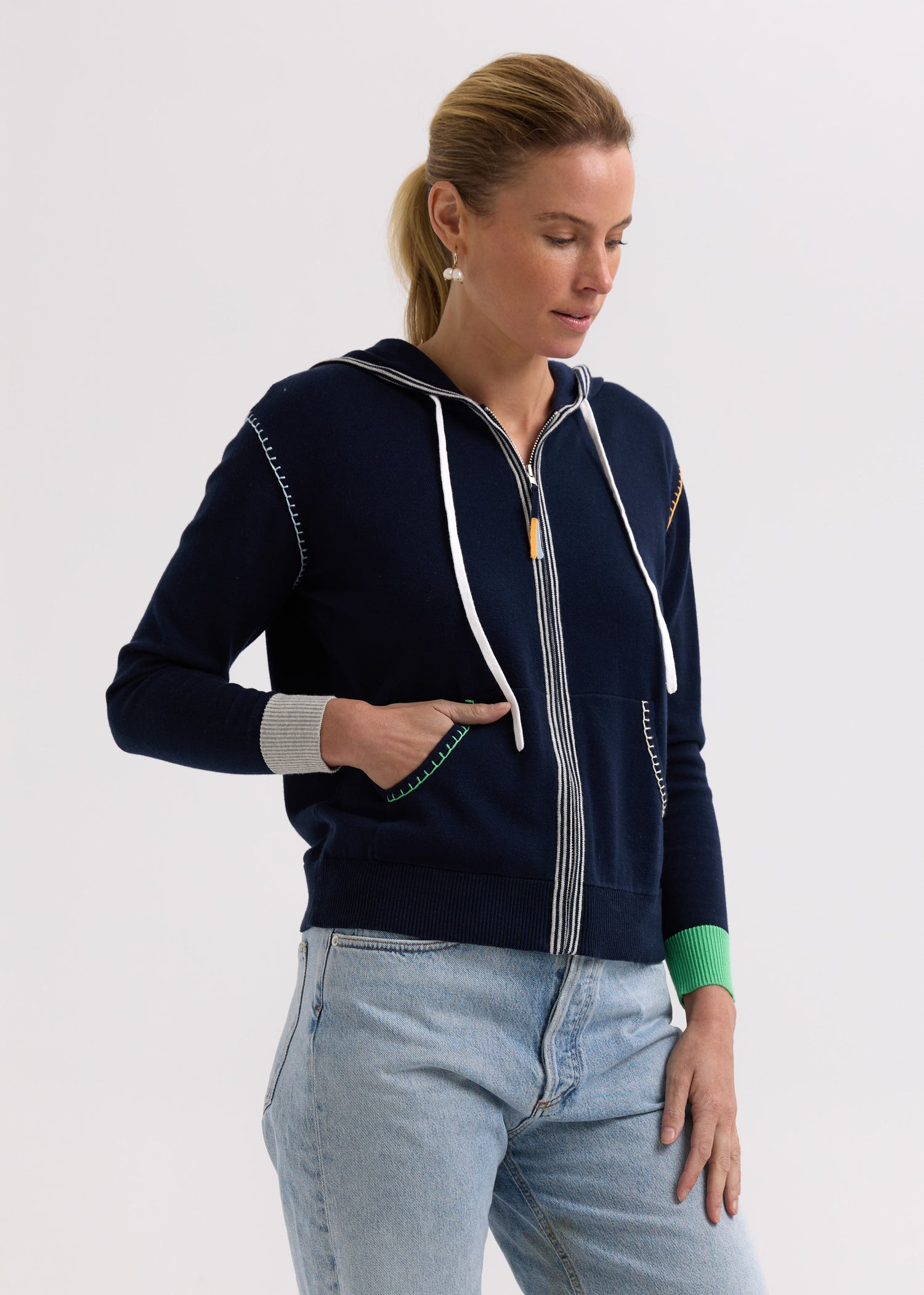 ZP7725 Heart Embroidery Hoodie