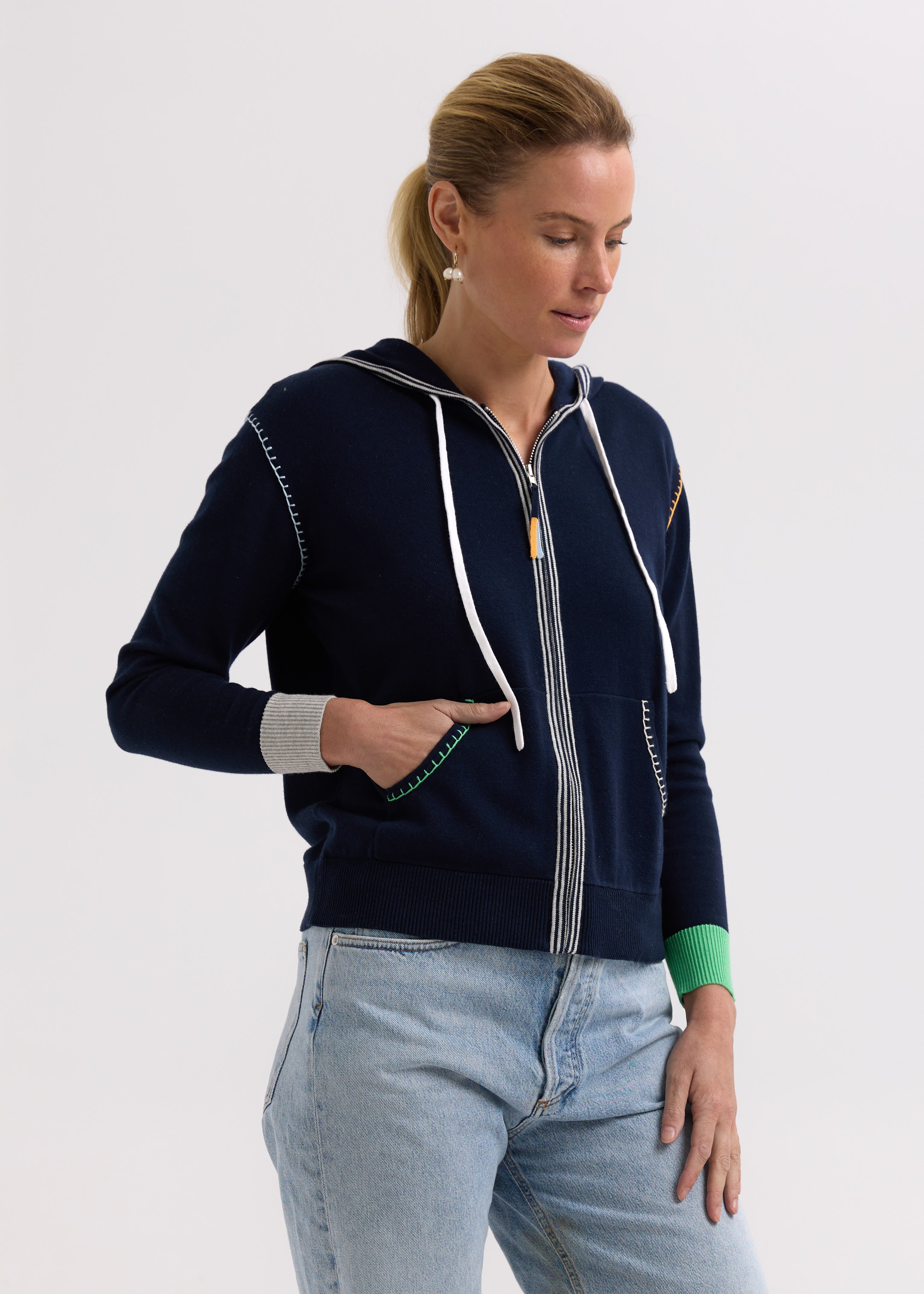 ZP7725 Heart Embroidery Hoodie